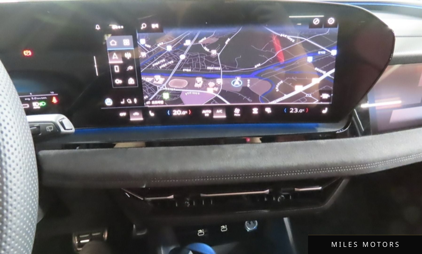 Audi SQ6 e-tron 2025 — миниатюра 6