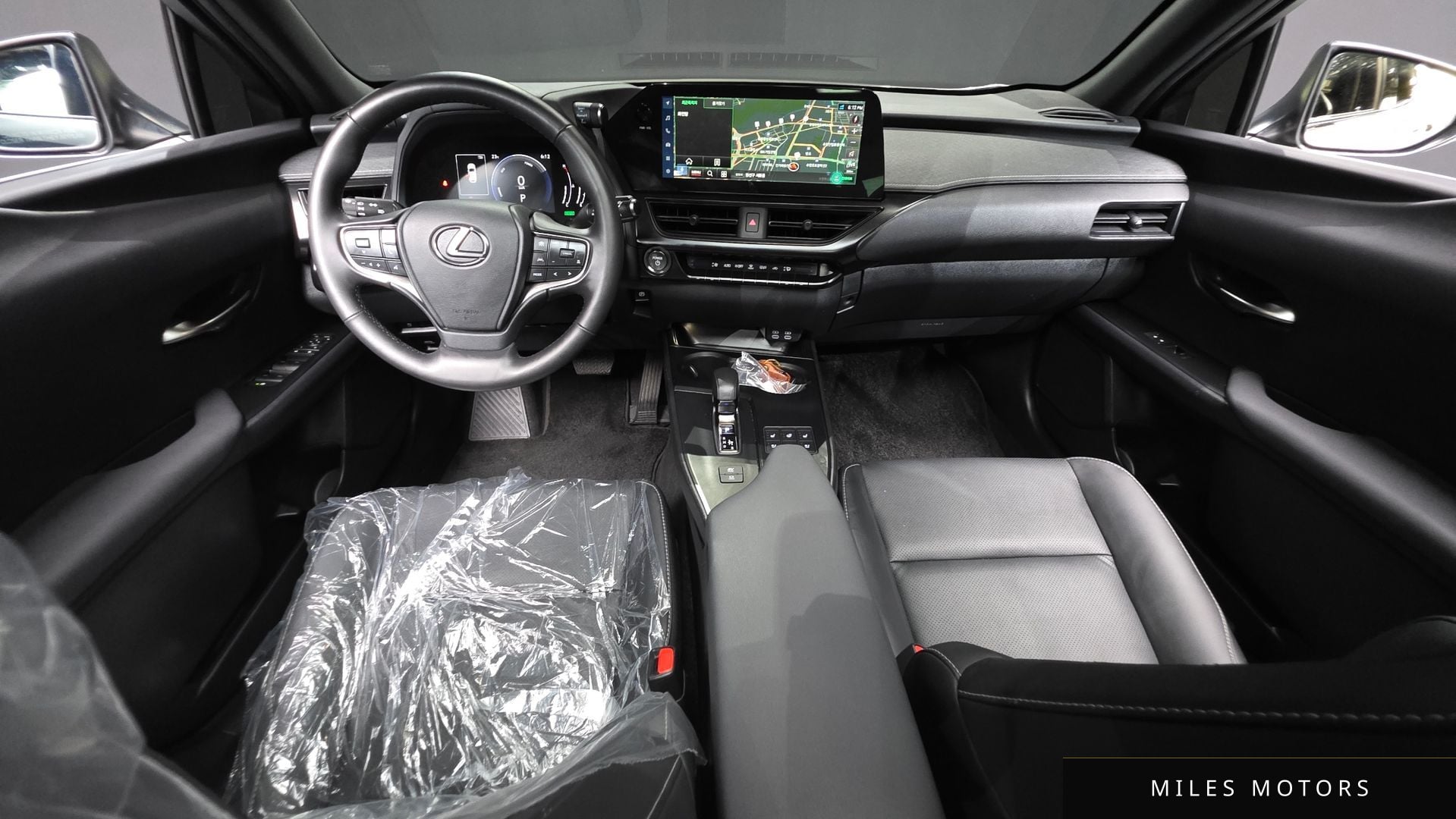 Лексус UX300h 2025 — миниатюра 10
