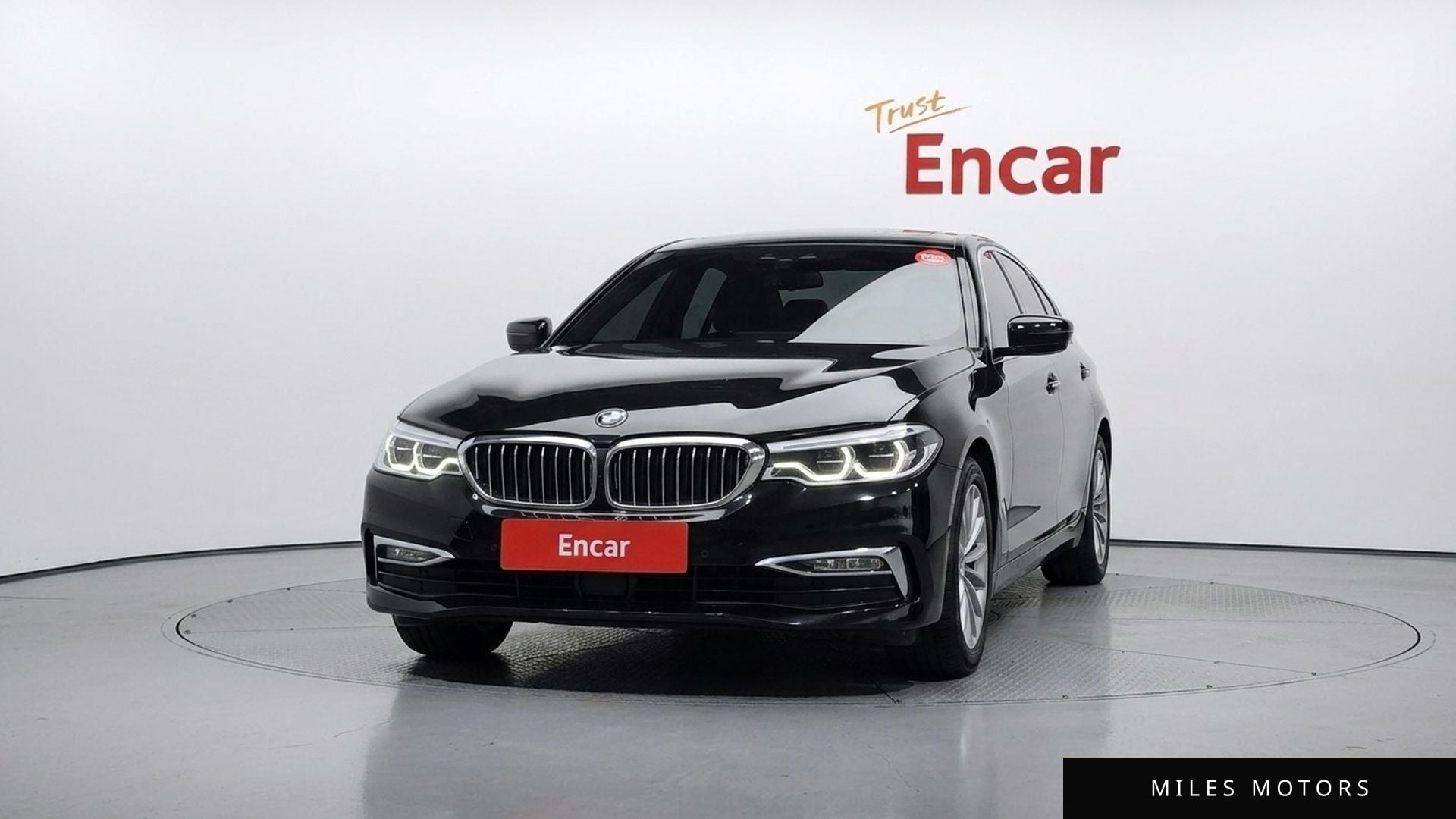 BMW 5 Series (G30) 2019 — миниатюра 3