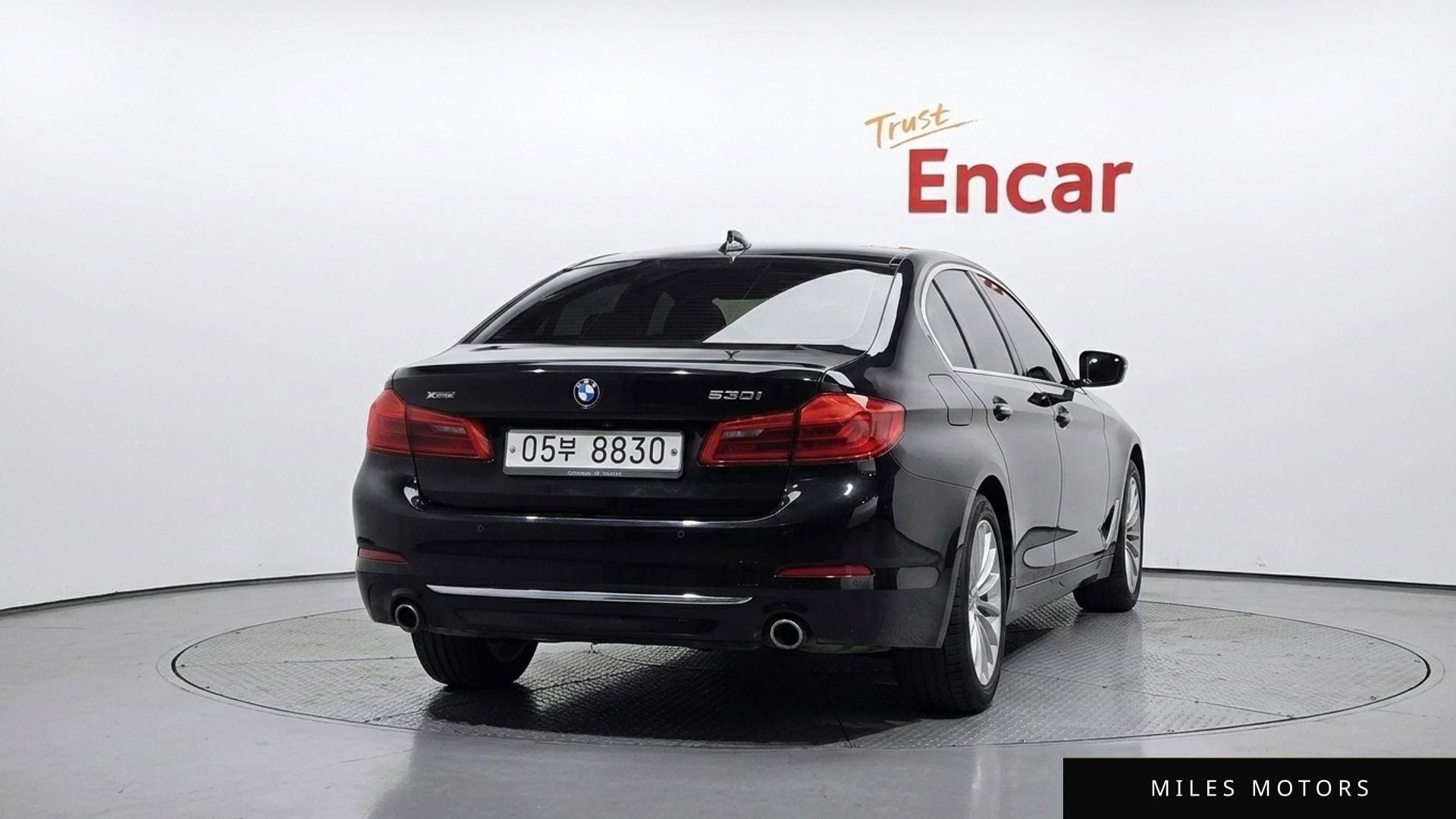BMW 5 Series (G30) 2019 — миниатюра 4