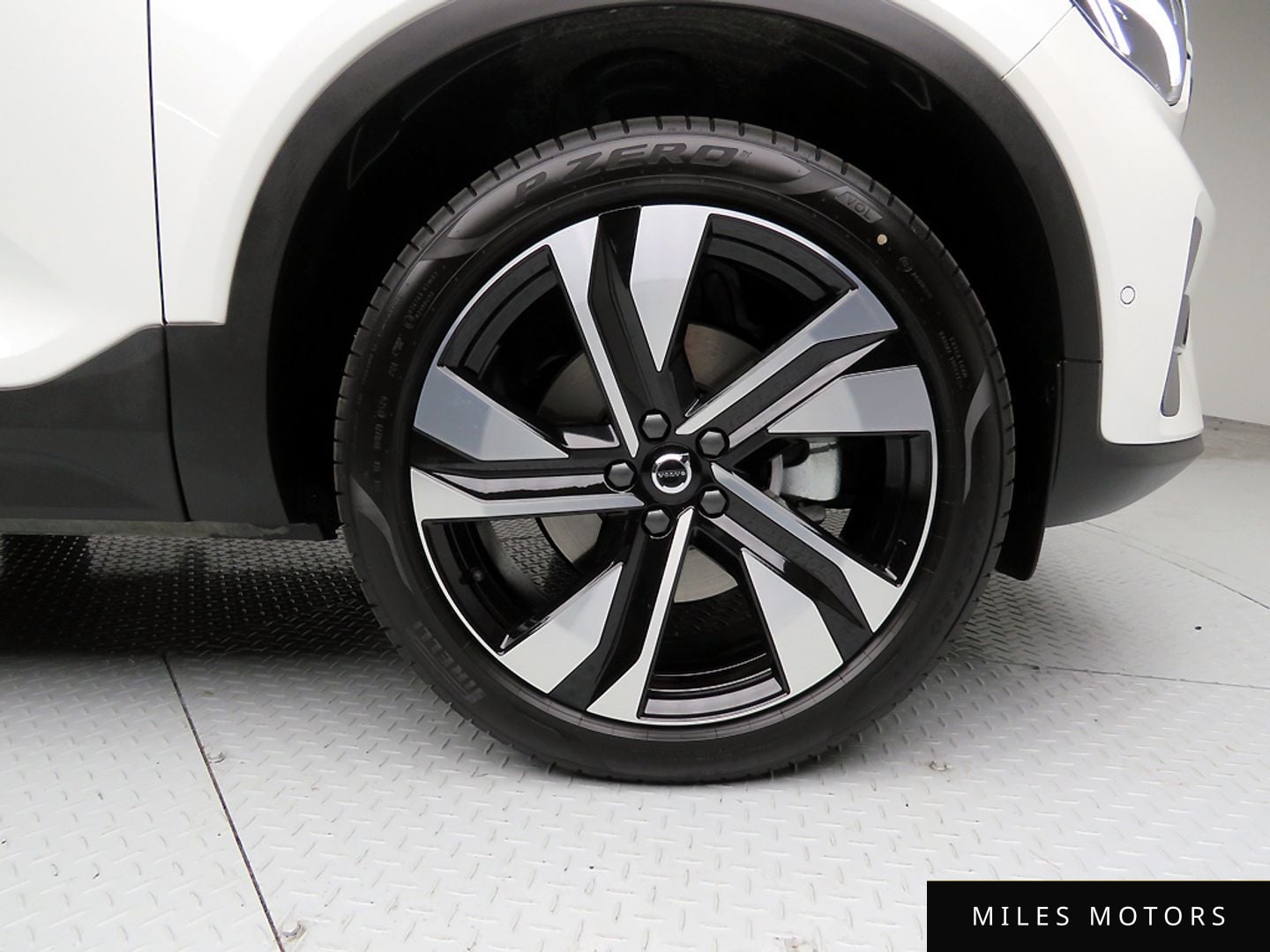 Volvo XC40 2026 — миниатюра 5