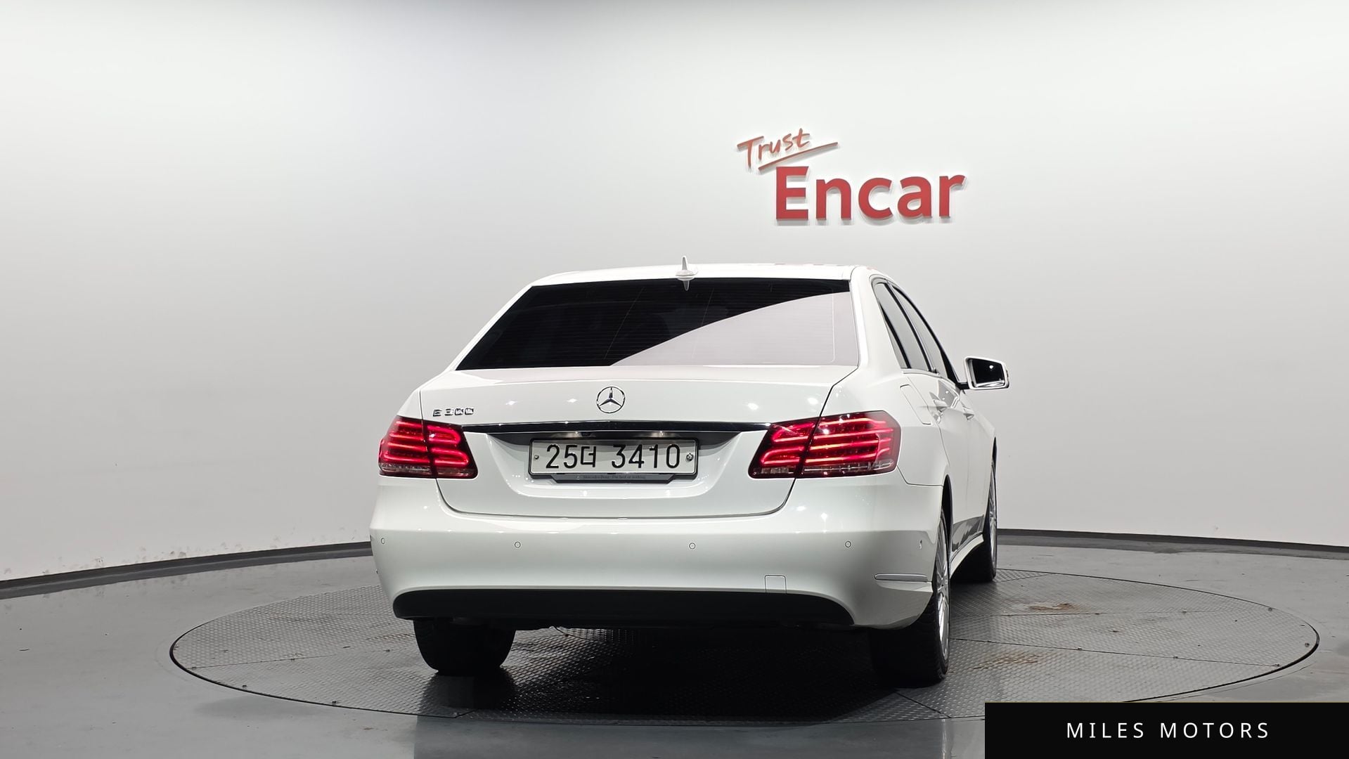 Mercedes-Benz E-Class W212 2014 — миниатюра 3