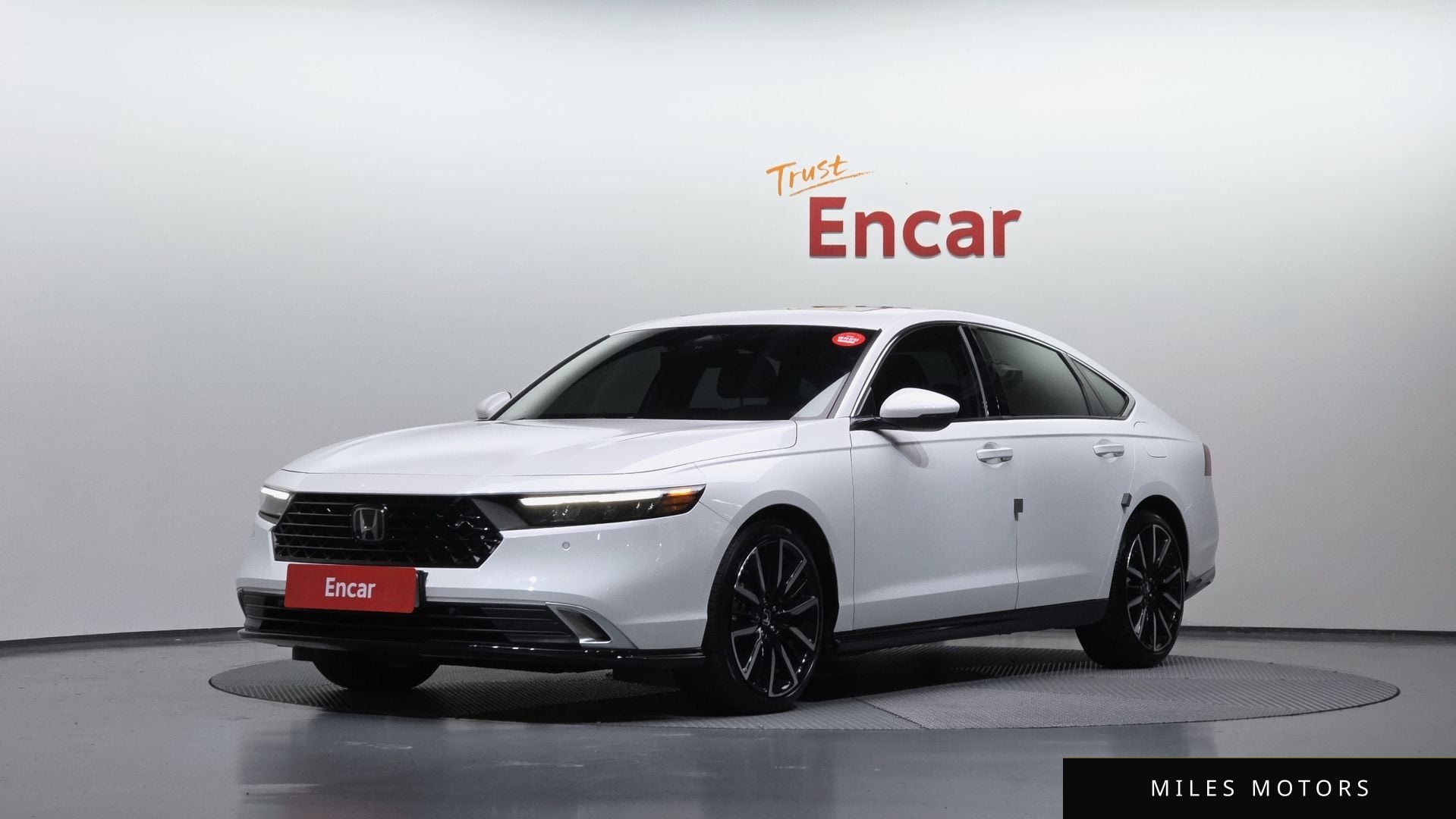 Honda Accord 2024 — фото 1 из 12