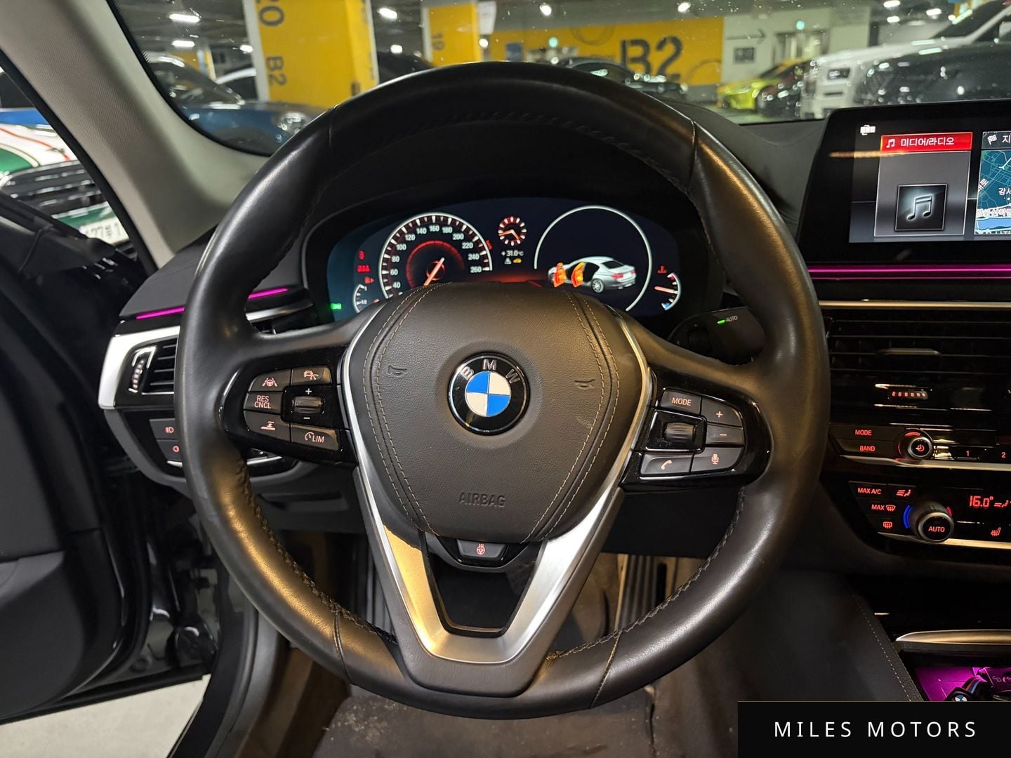 BMW 5 Series (G30) 2019 — миниатюра 6