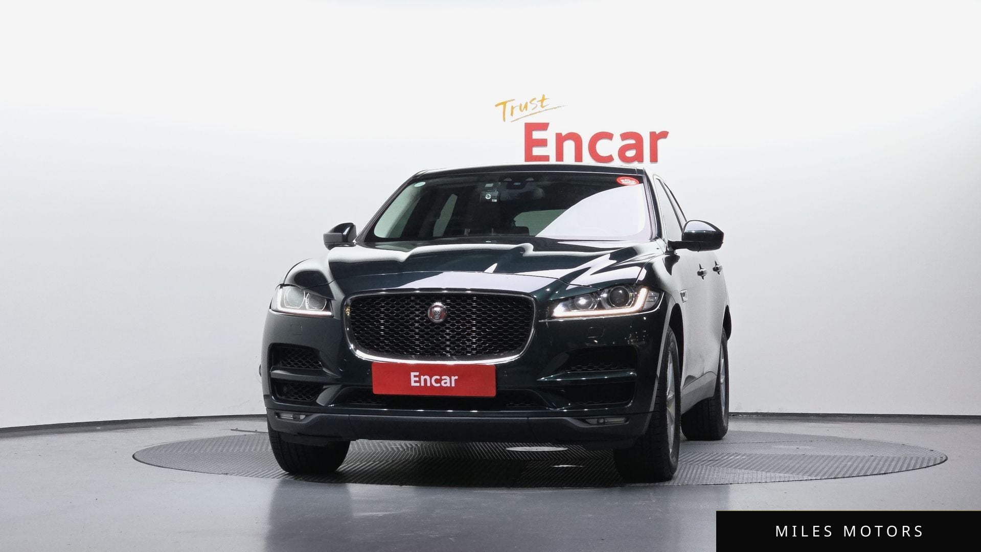 Jaguar F-PACE 2017 — миниатюра 3