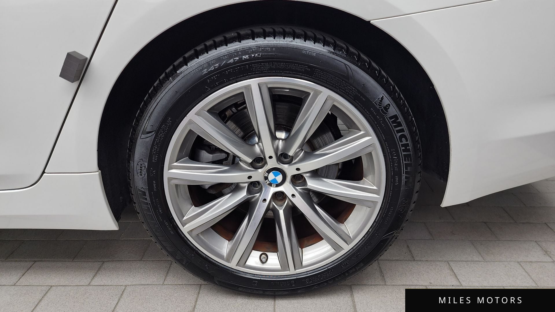 BMW 5 Series (G30) 2018 — миниатюра 7