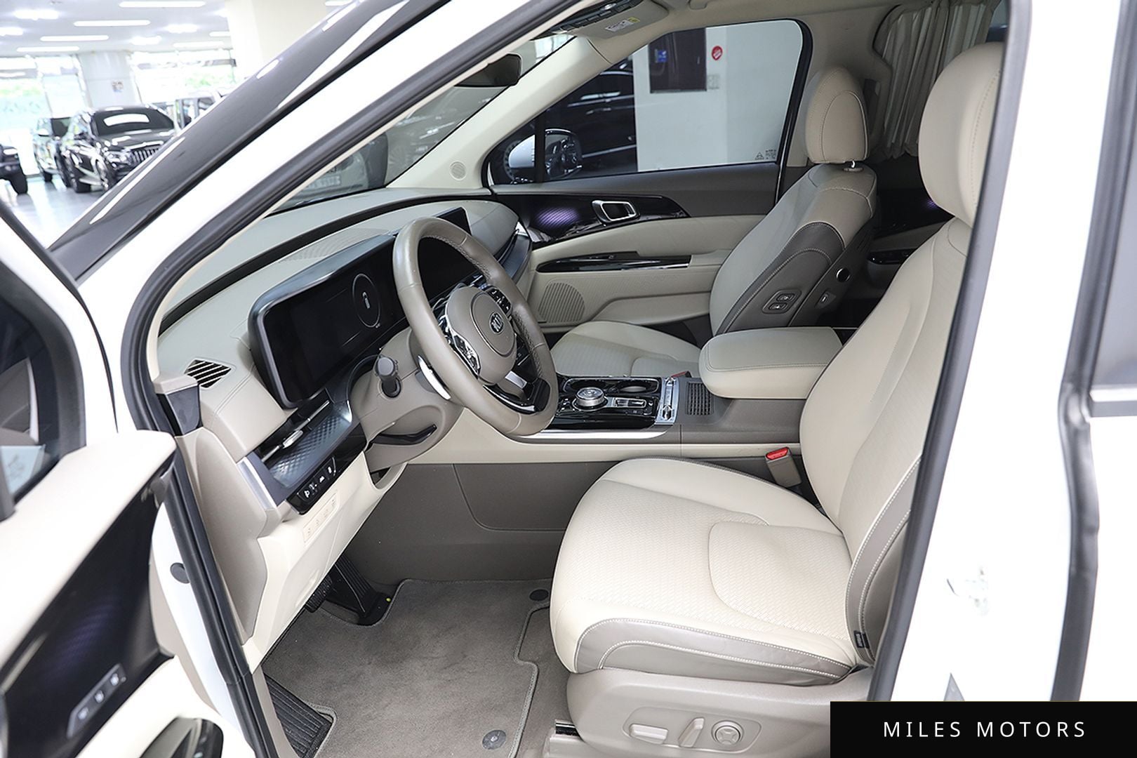 Kia Carnival 2021 — миниатюра 7