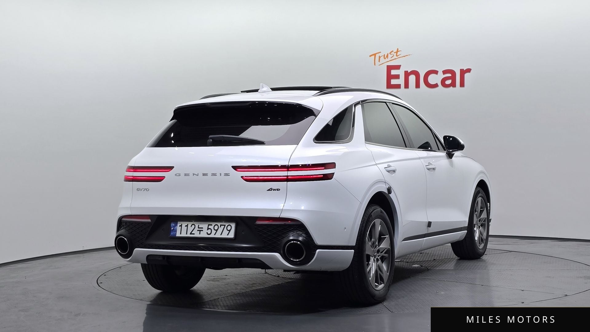 Genesis GV70 2024 — миниатюра 2