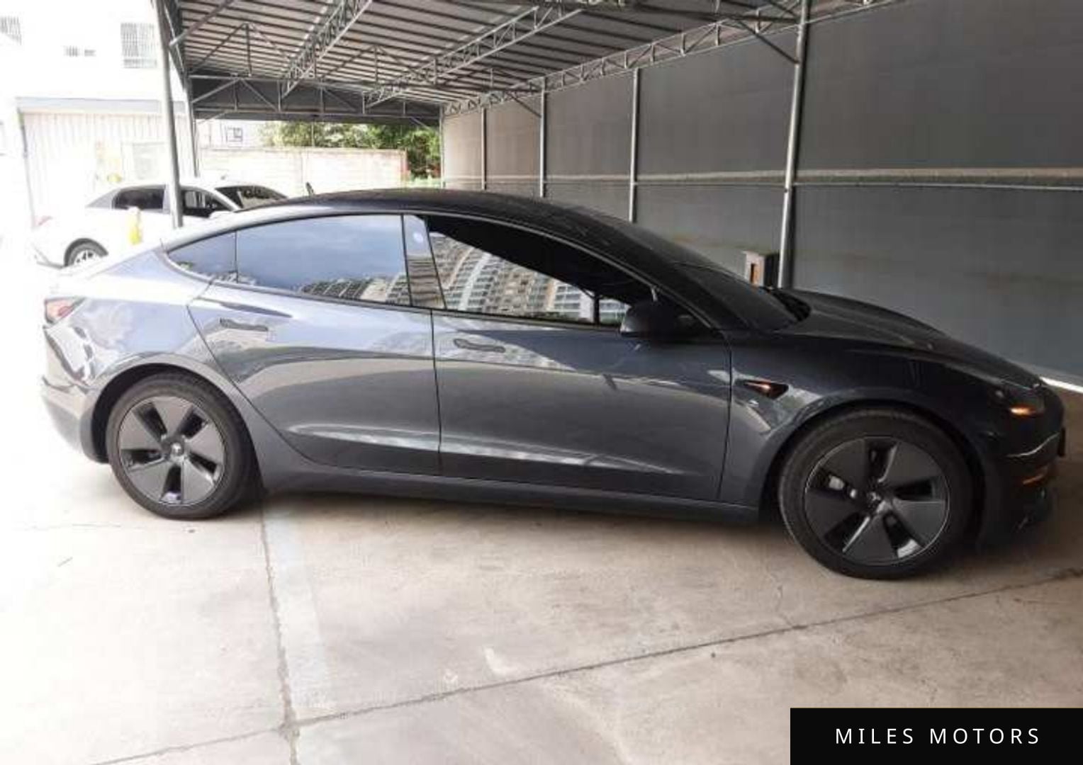 Tesla Model 3 2022 — миниатюра 8