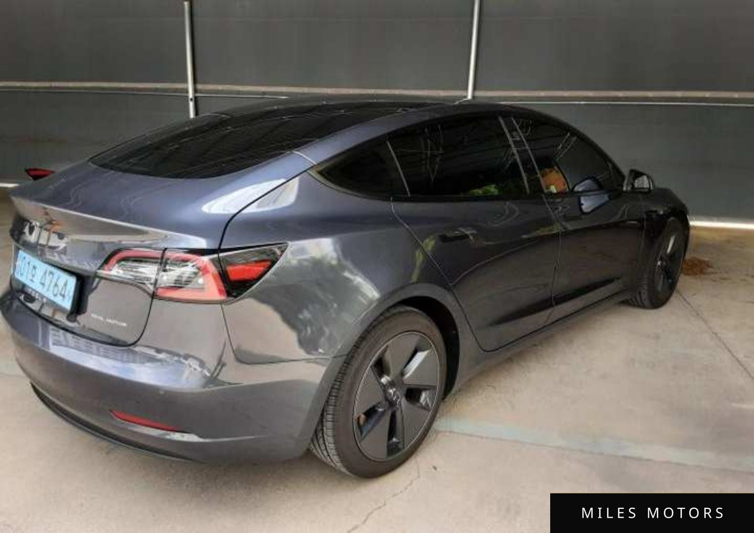 Tesla Model 3 2022 — миниатюра 11