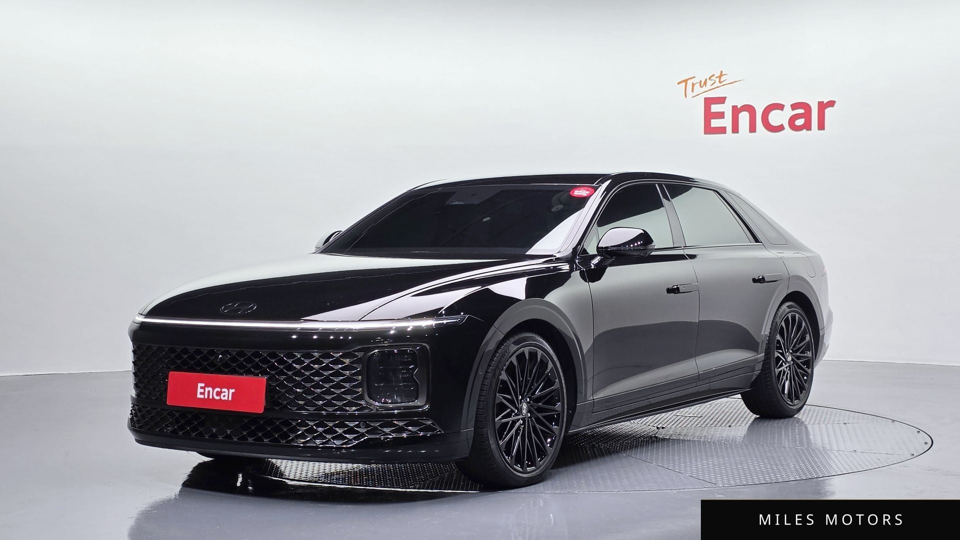 Hyundai Grandeur 2023 — фото 1 из 12