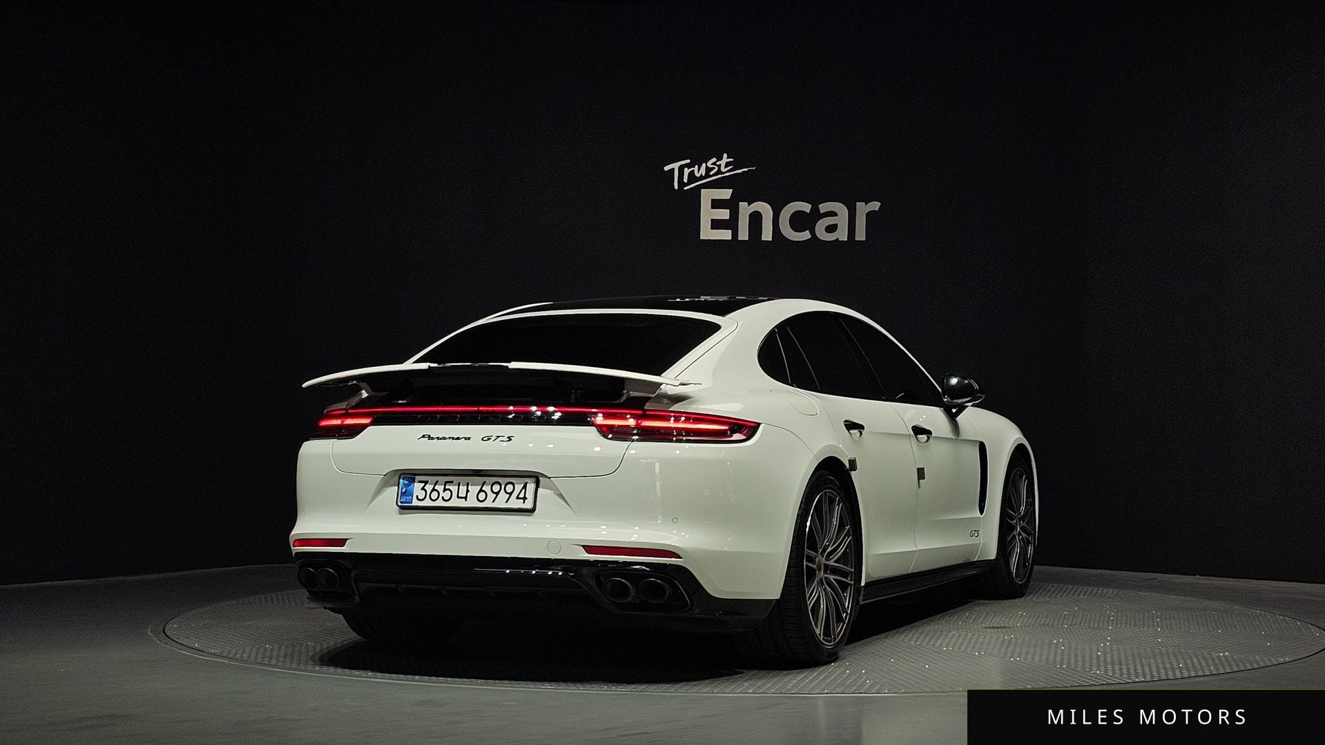 Porsche Panamera 2019 — миниатюра 2