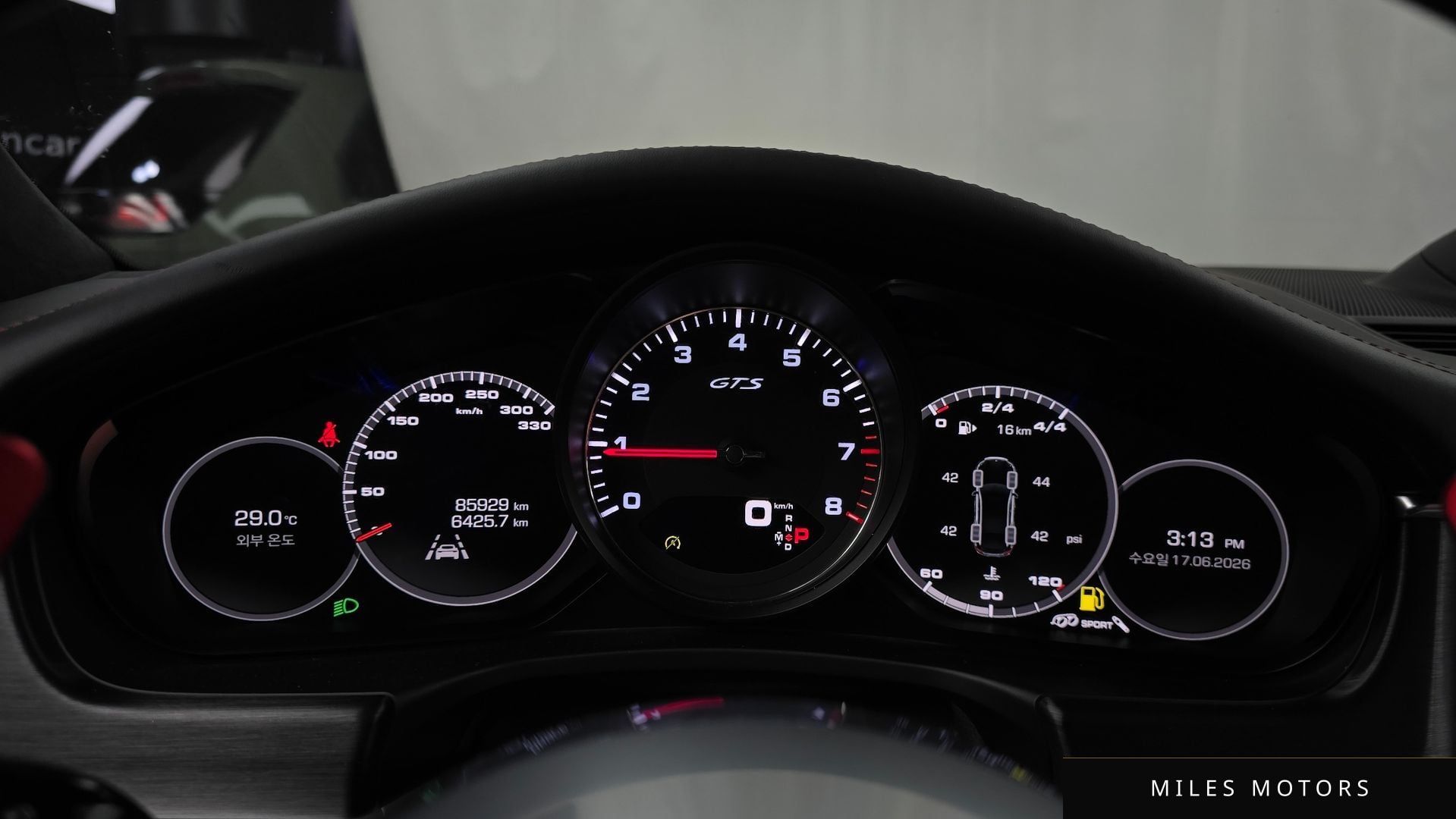Porsche Panamera 2019 — миниатюра 11