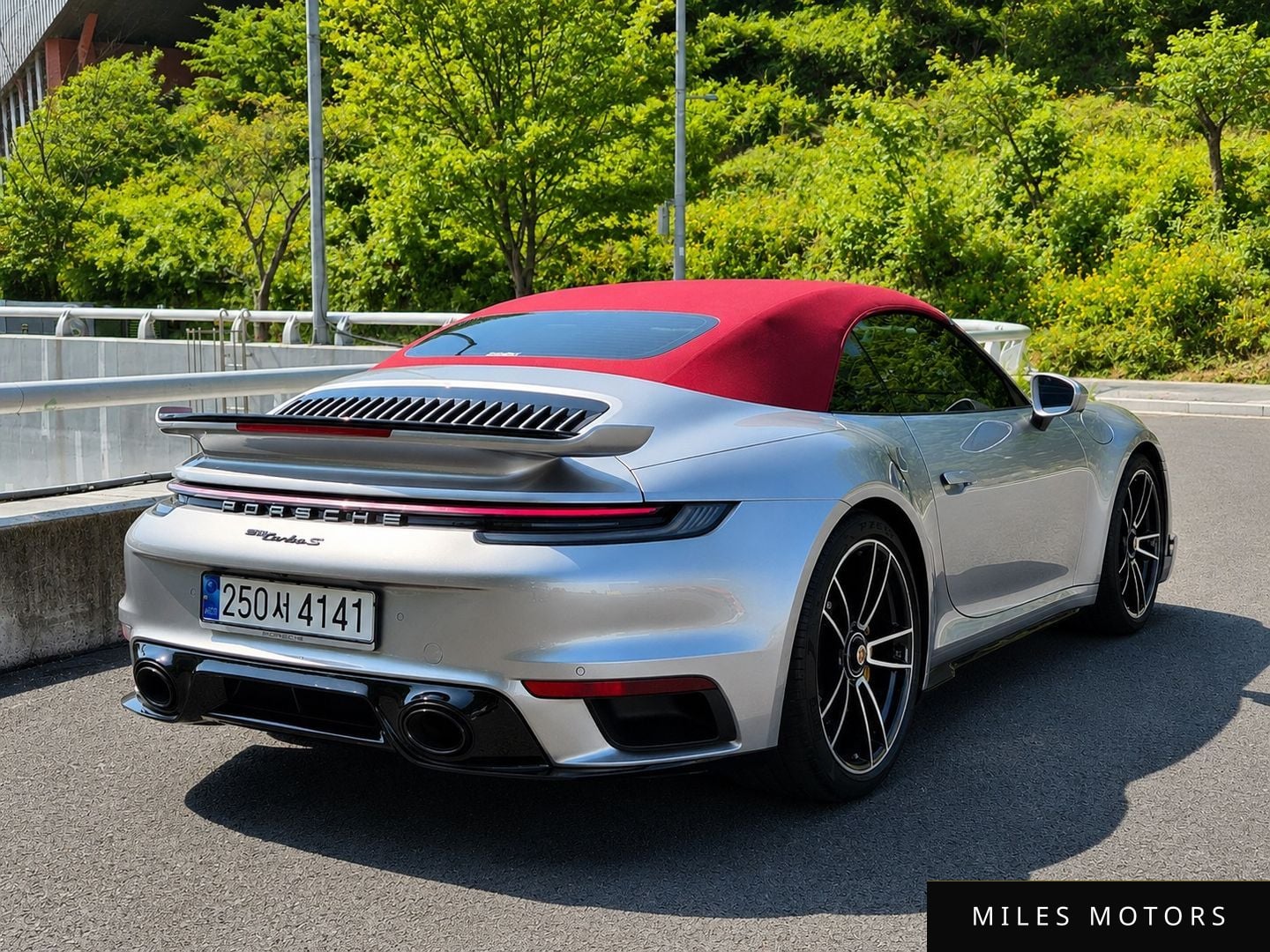 Porsche 911 (992) 2023 — миниатюра 6