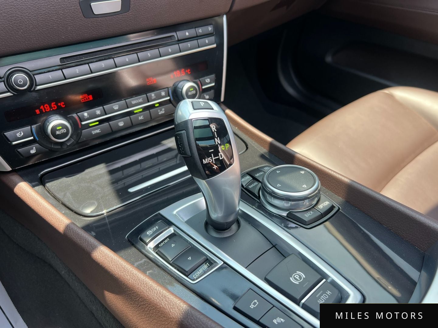 BMW 5 Series GT (F07) 2017 — миниатюра 7