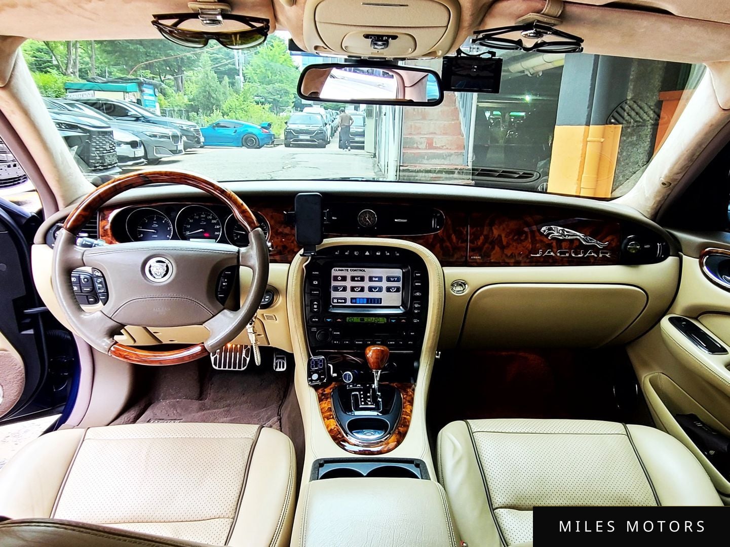 Jaguar New XJ 2009 — миниатюра 10