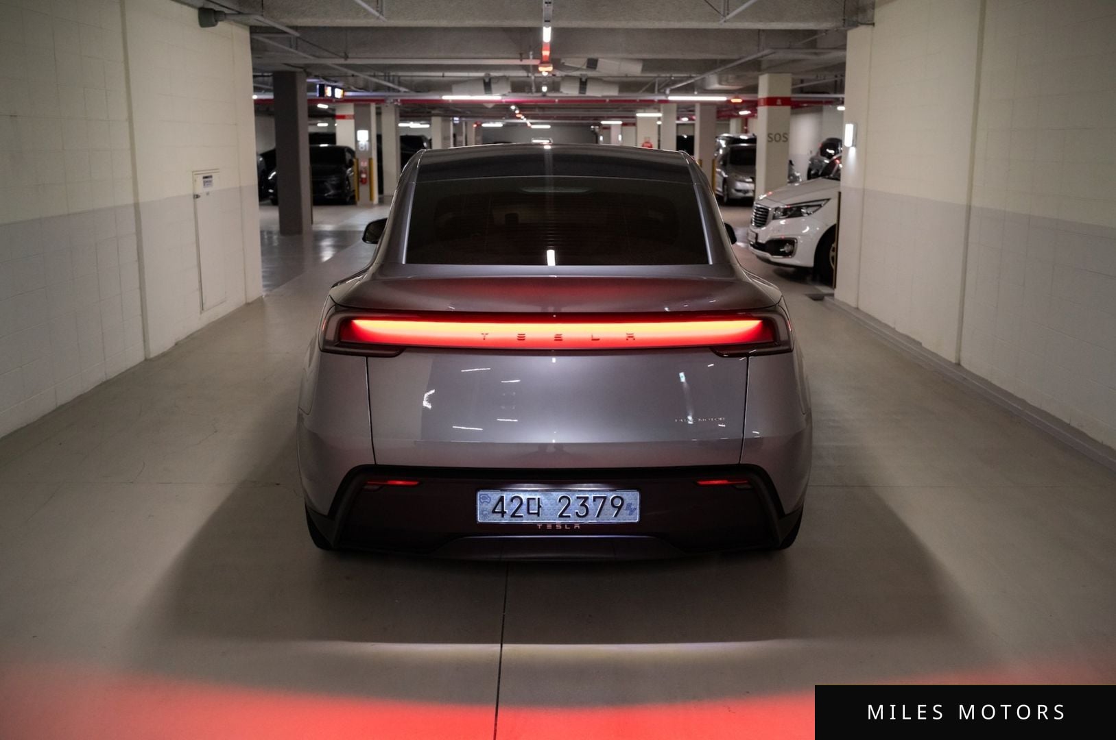 Tesla Model Y 2025 — миниатюра 3