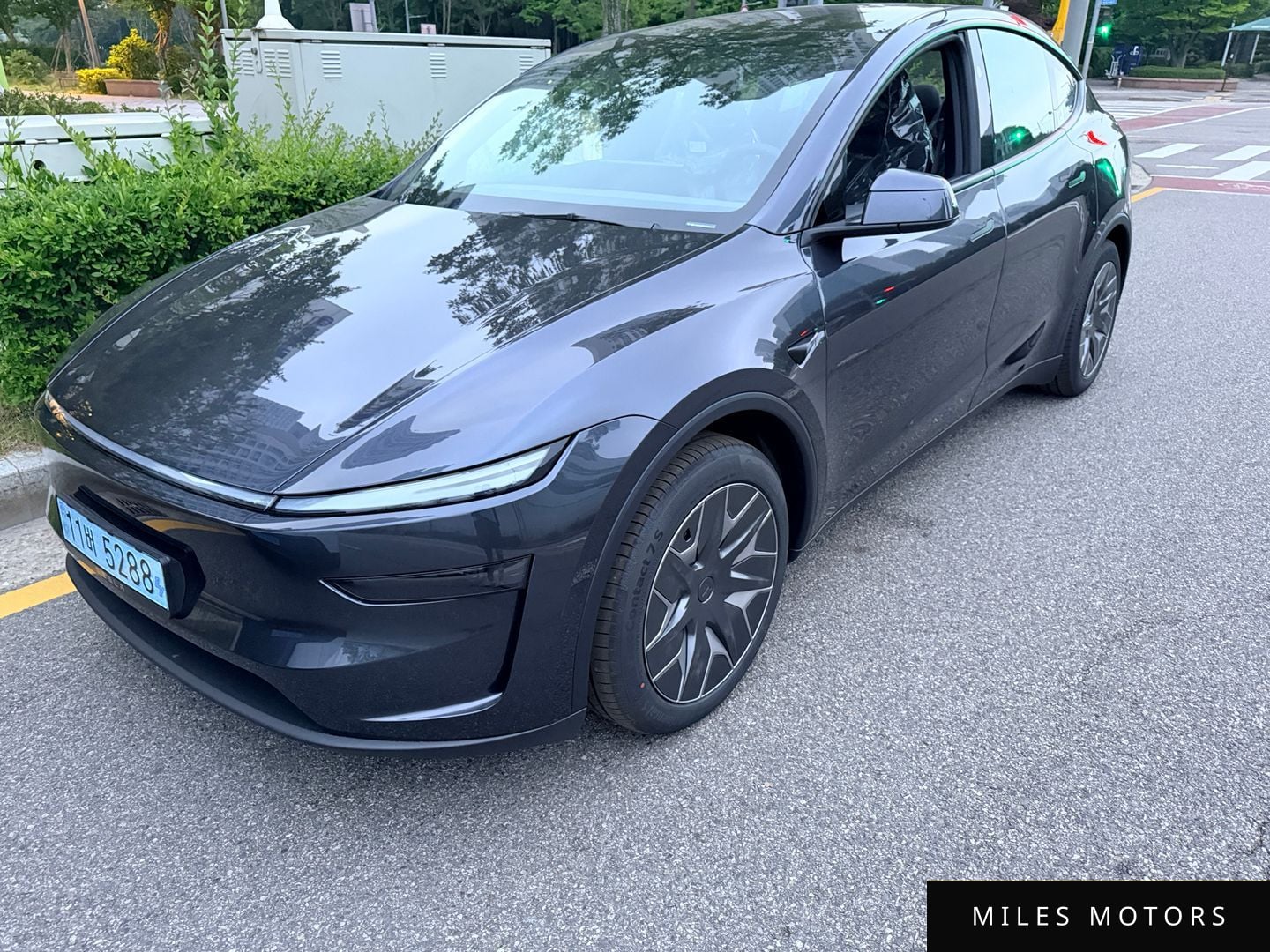Tesla Model Y 2026 — миниатюра 2