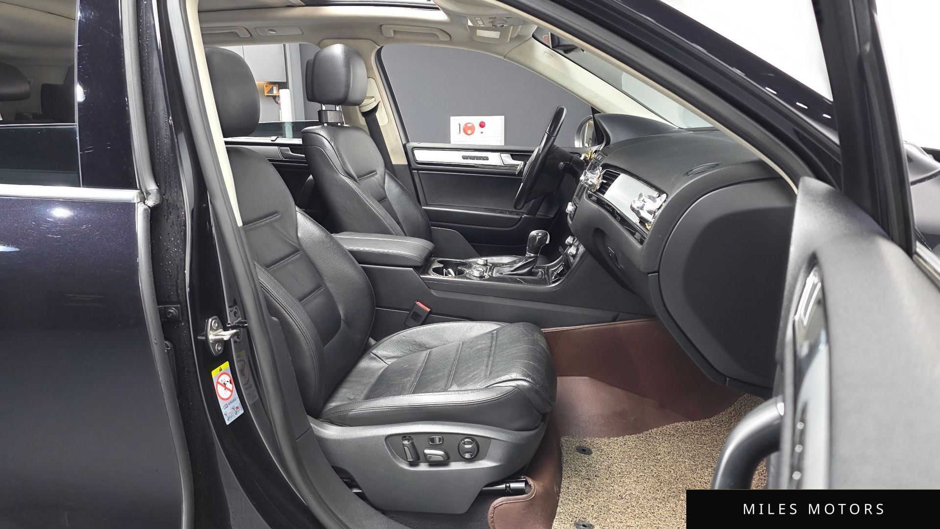 Volkswagen Touareg 2015 — миниатюра 11