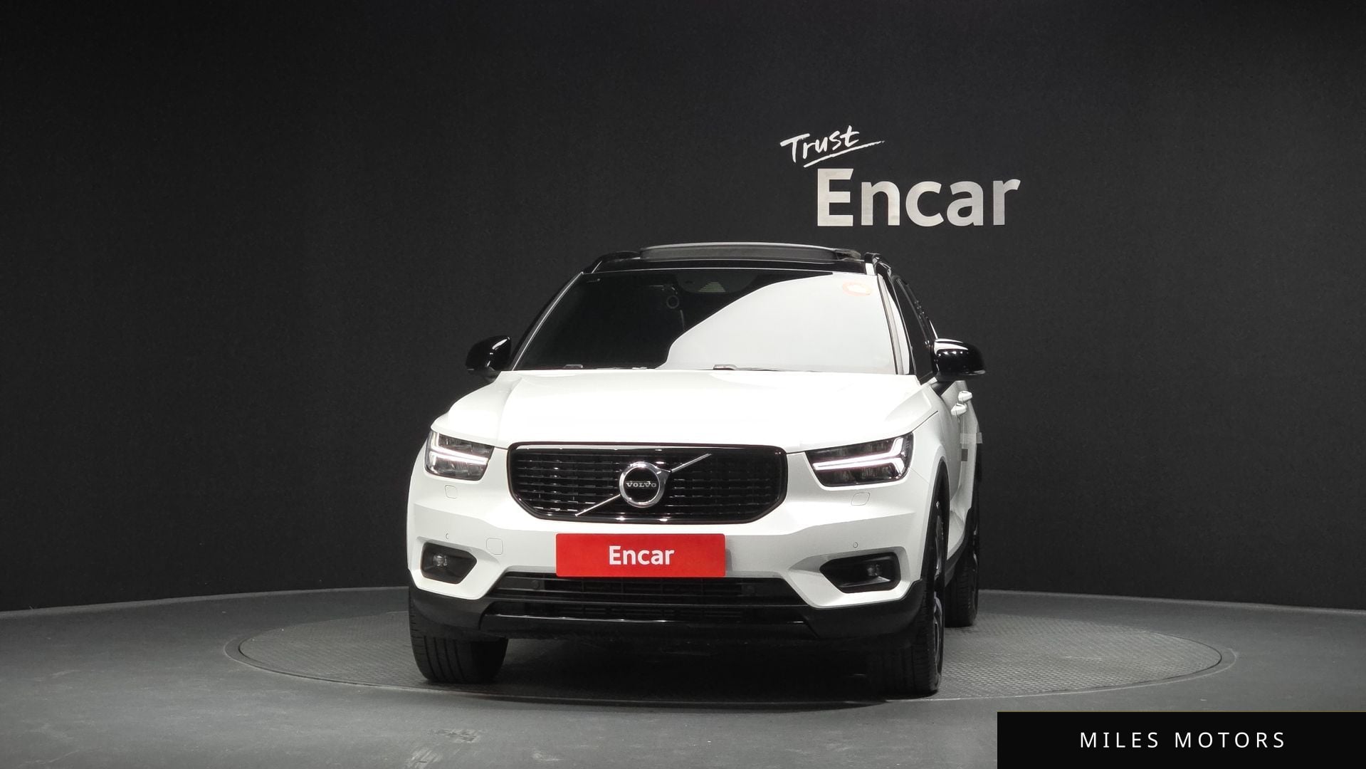 Volvo XC40 2020 — миниатюра 3