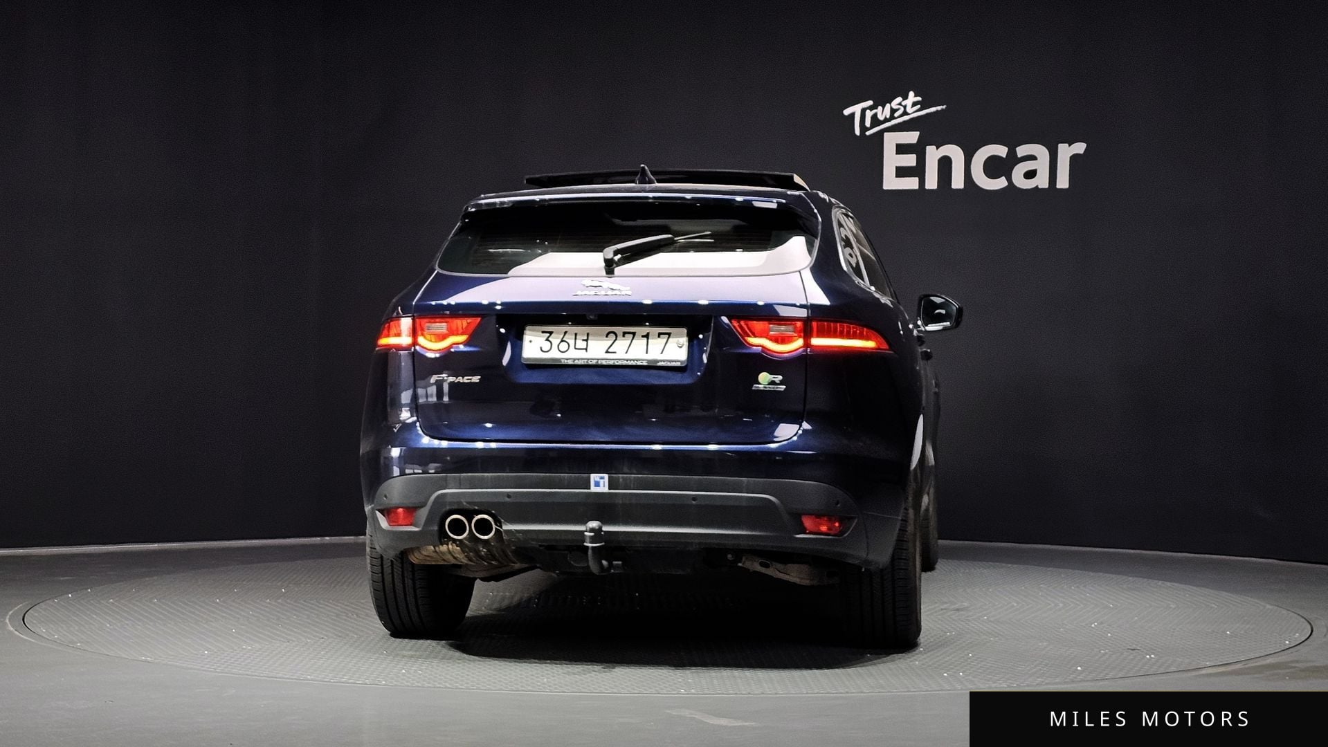 Jaguar F-PACE 2018 — миниатюра 4