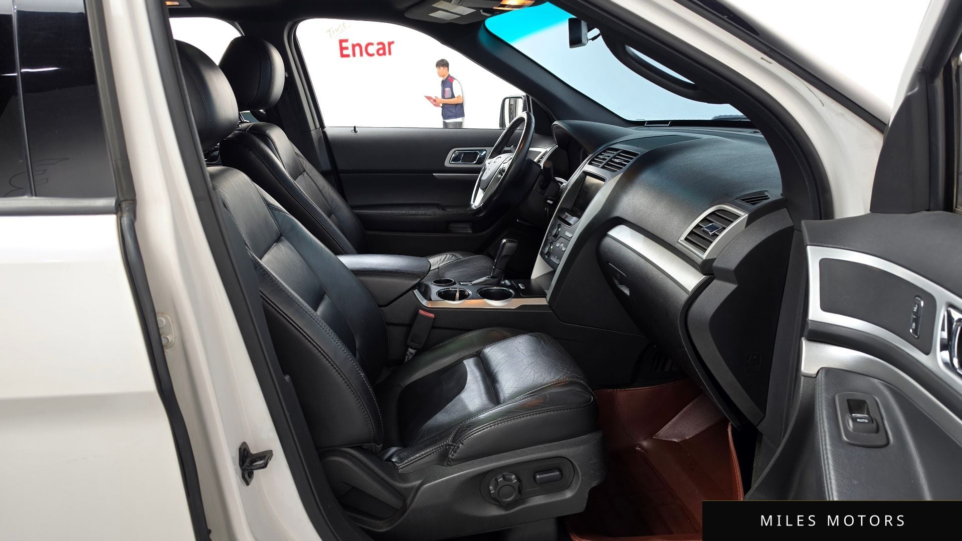 Ford Explorer 2013 — миниатюра 11