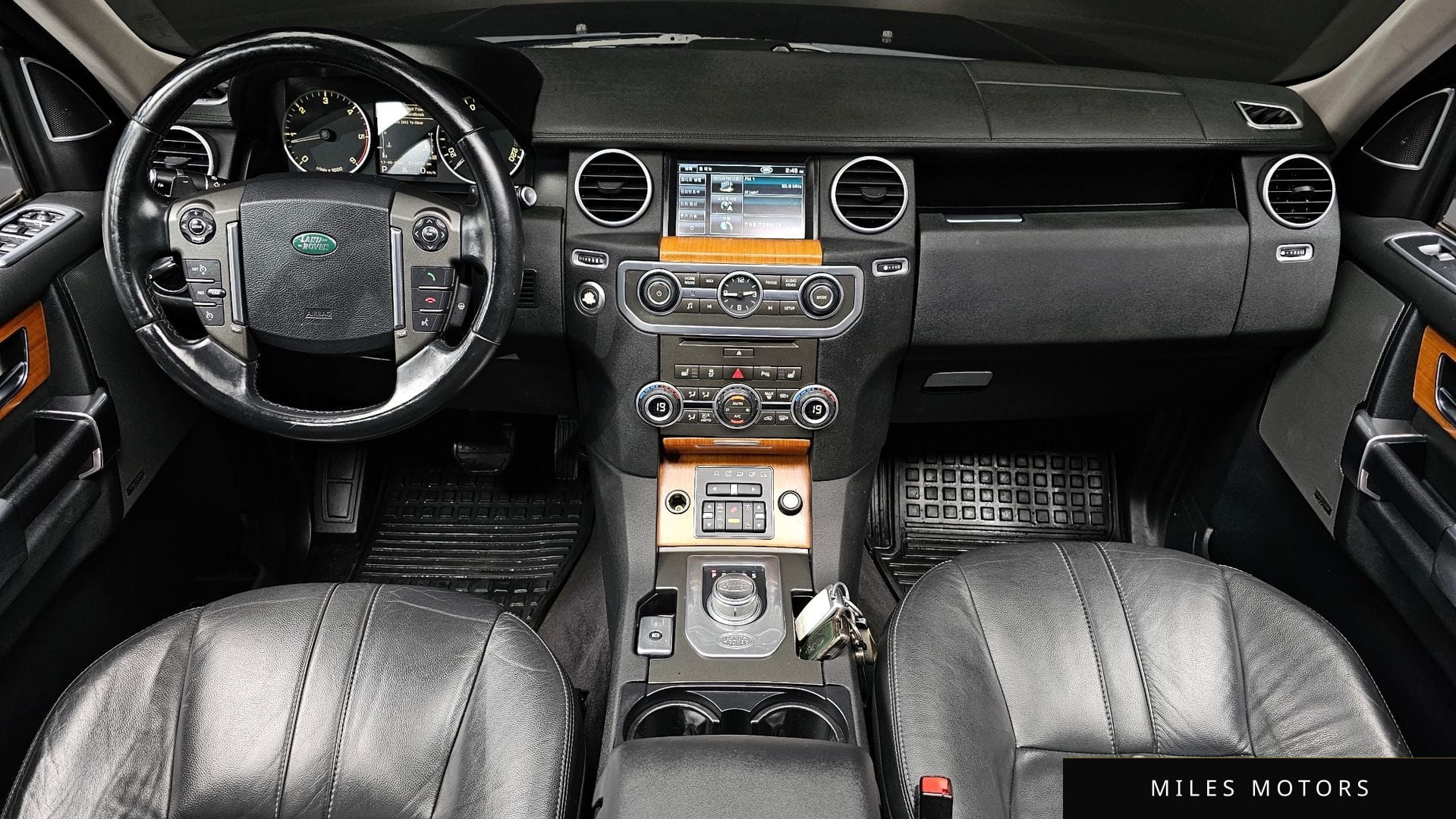 Land Rover Discovery 2013 — миниатюра 7