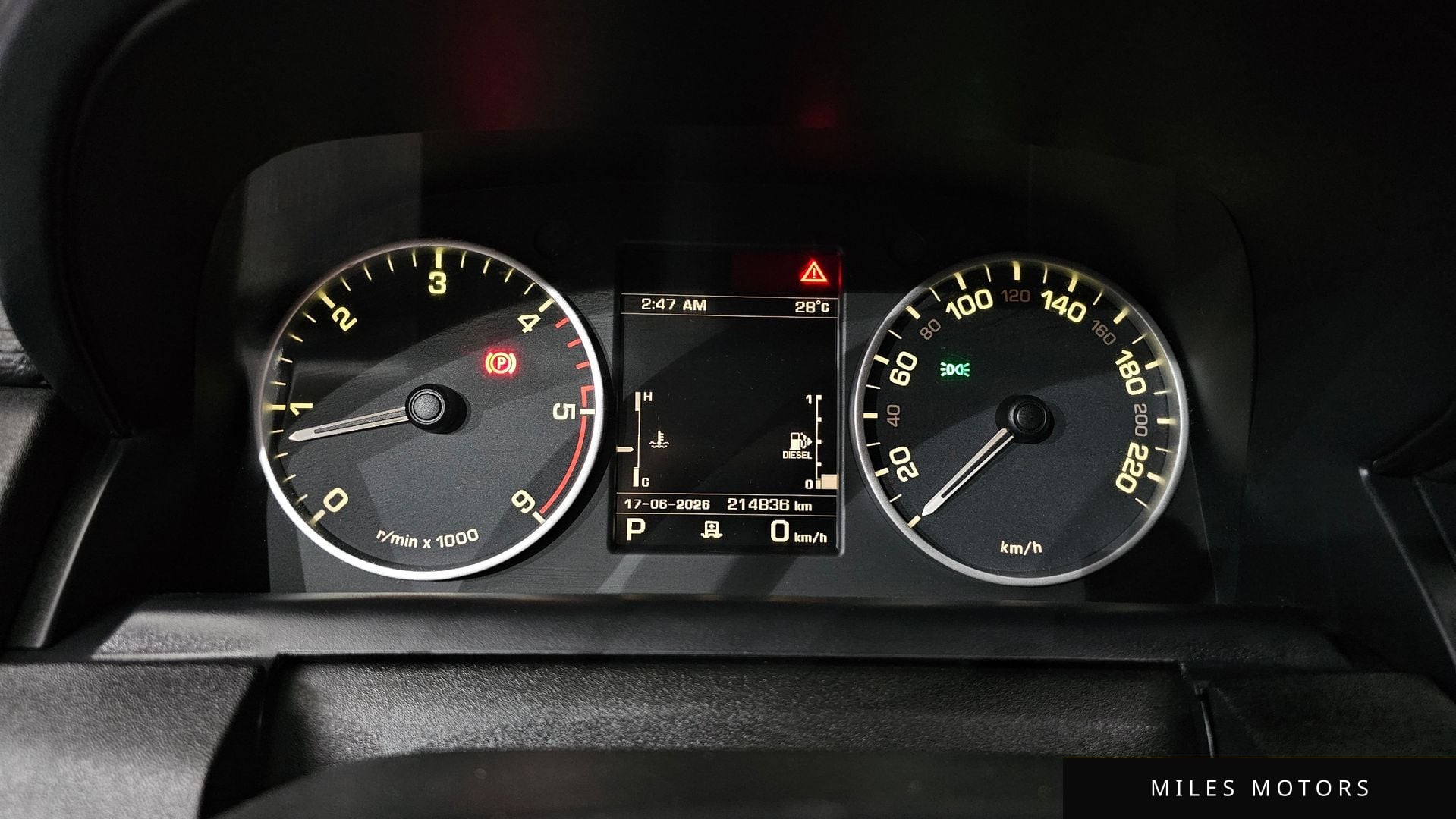 Land Rover Discovery 2013 — миниатюра 8