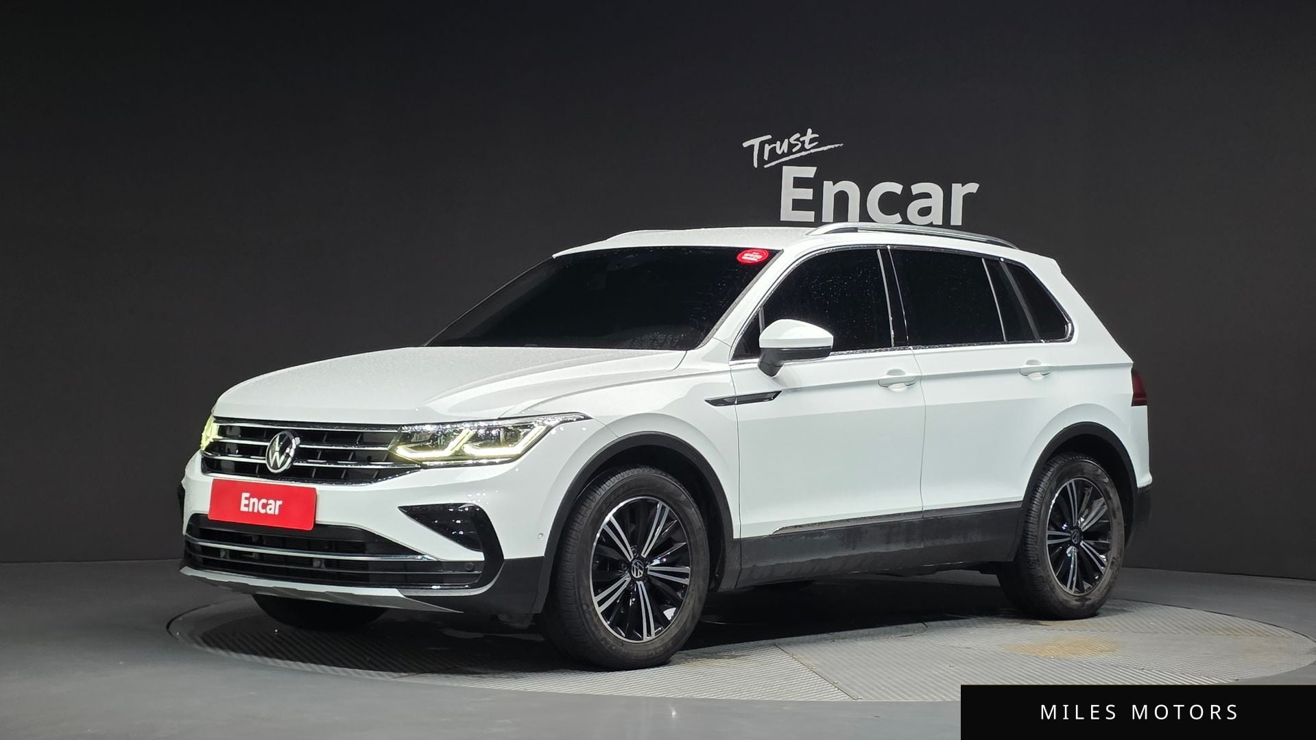 Volkswagen Tiguan 2022 — фото 1 из 12