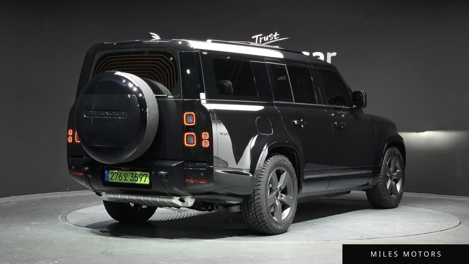 Land Rover Defender 2026 — миниатюра 2