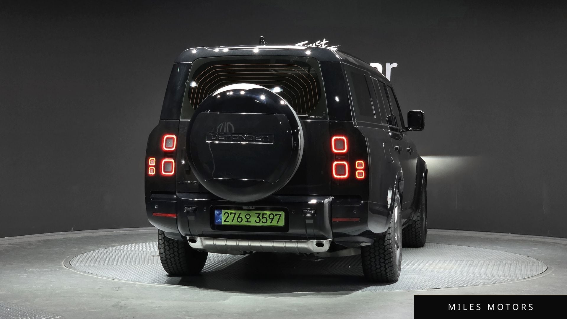 Land Rover Defender 2026 — миниатюра 4
