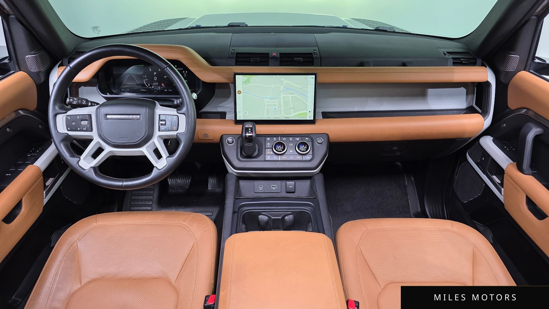 Land Rover Defender 2023 — миниатюра 10