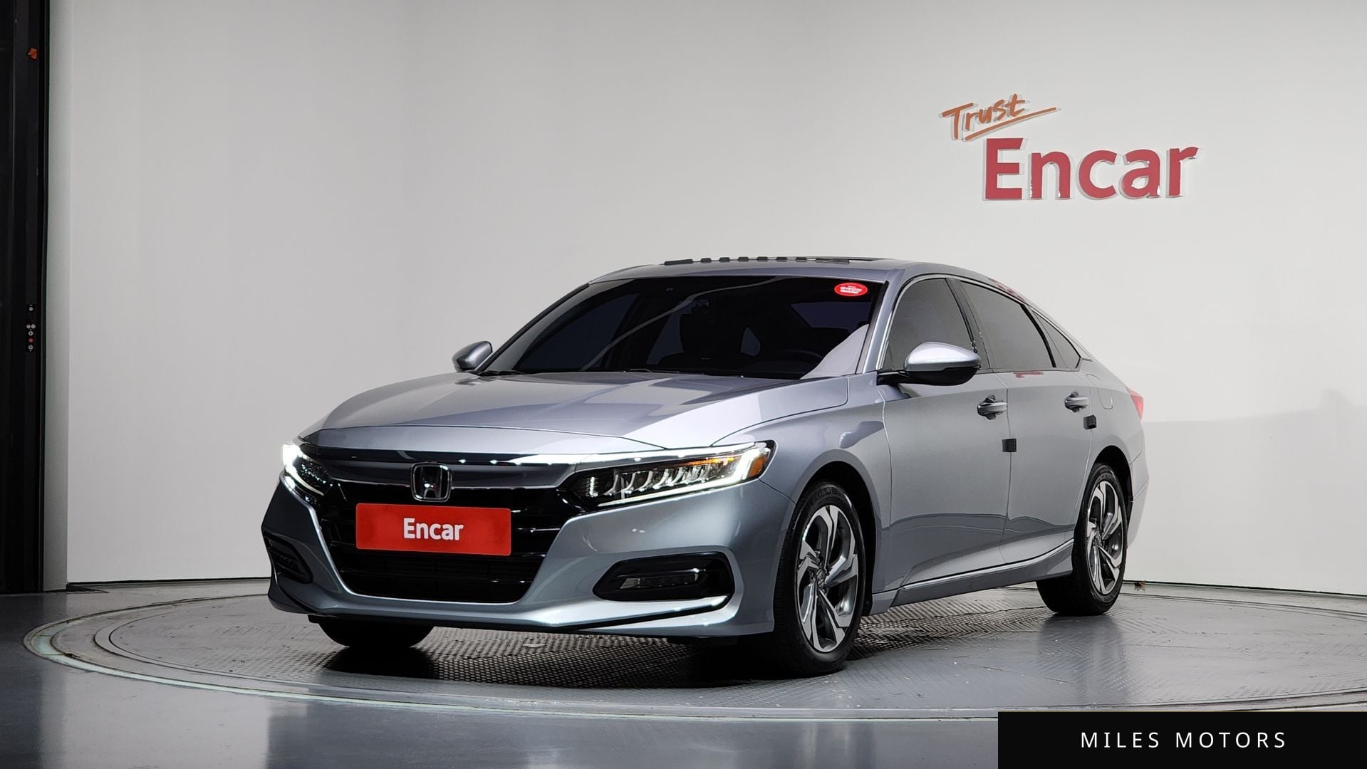 Honda Accord 2018 — фото 1 из 12