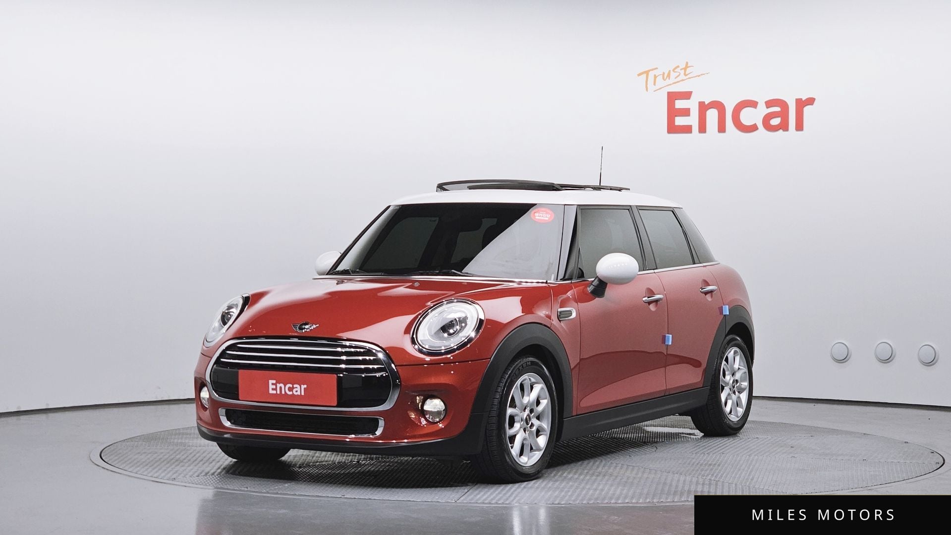 MINI Cooper 2017 — фото 1 из 12