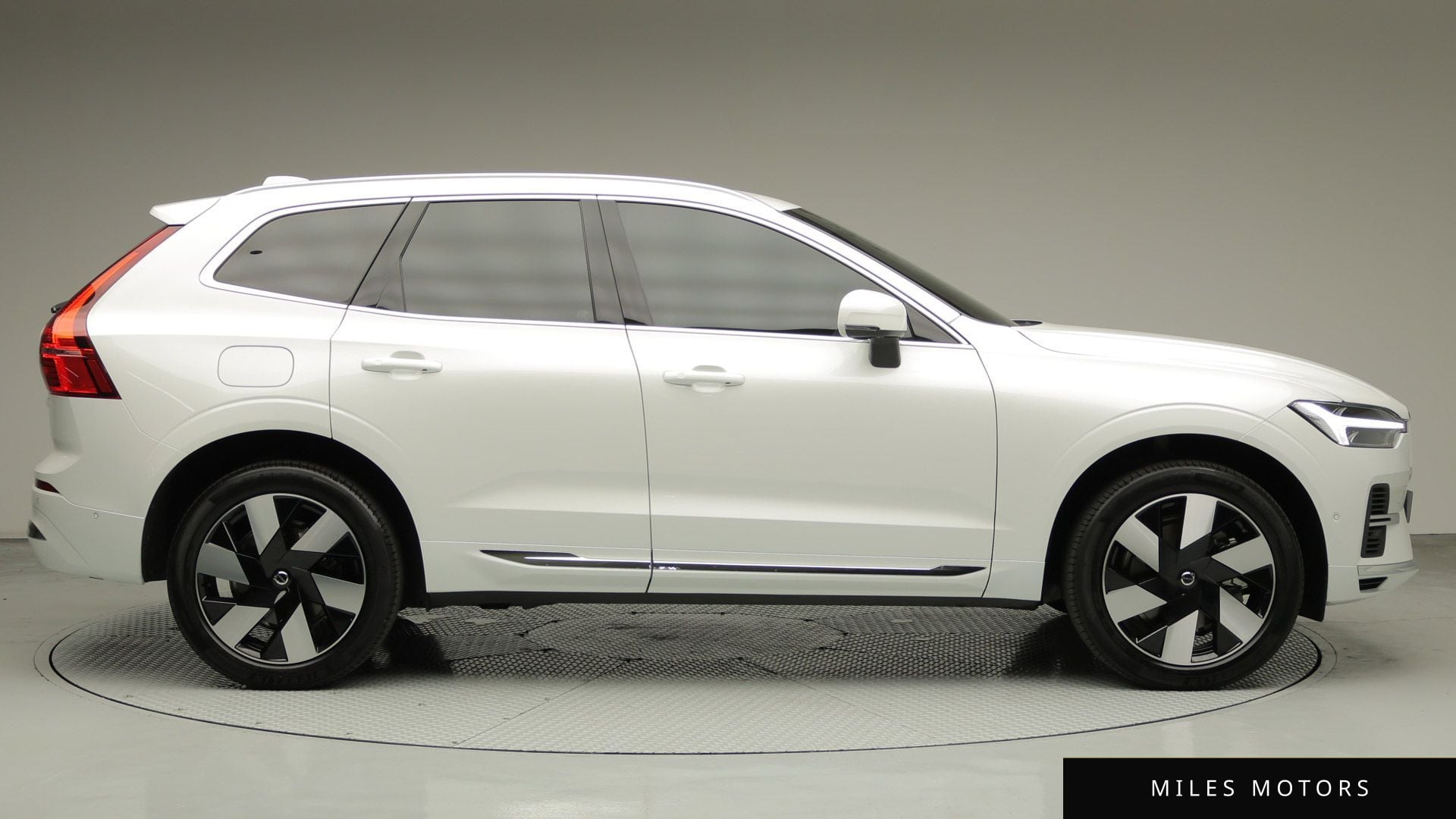 Volvo XC60 2025 — миниатюра 2