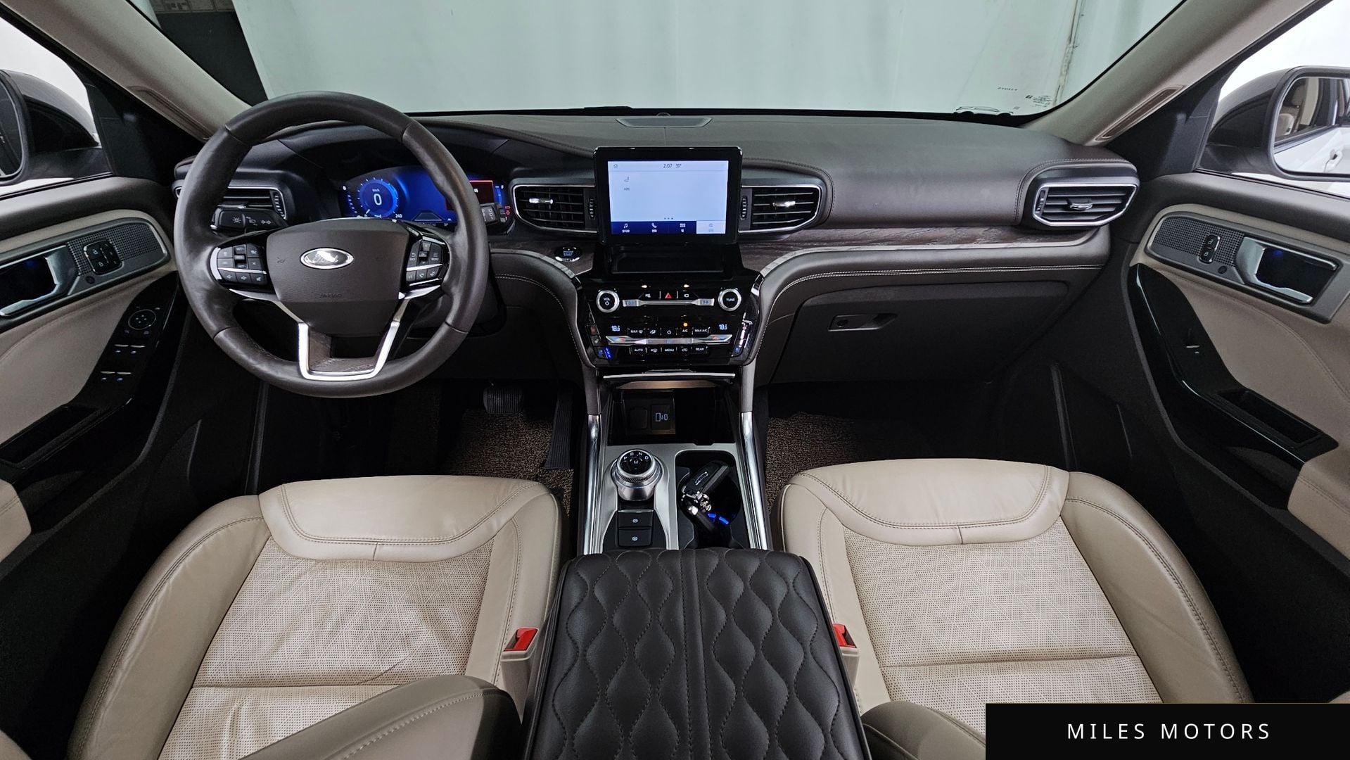 Ford Explorer 2021 — миниатюра 7