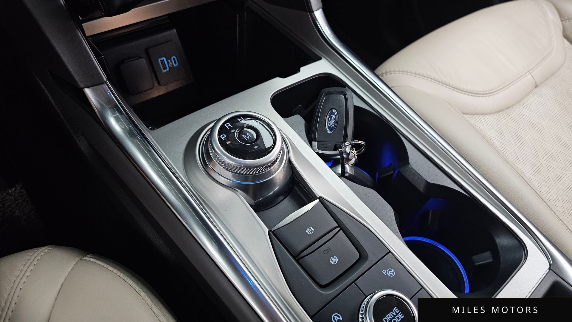 Ford Explorer 2021 — миниатюра 9