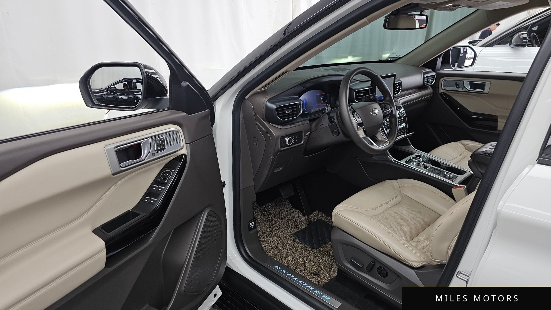 Ford Explorer 2021 — миниатюра 10