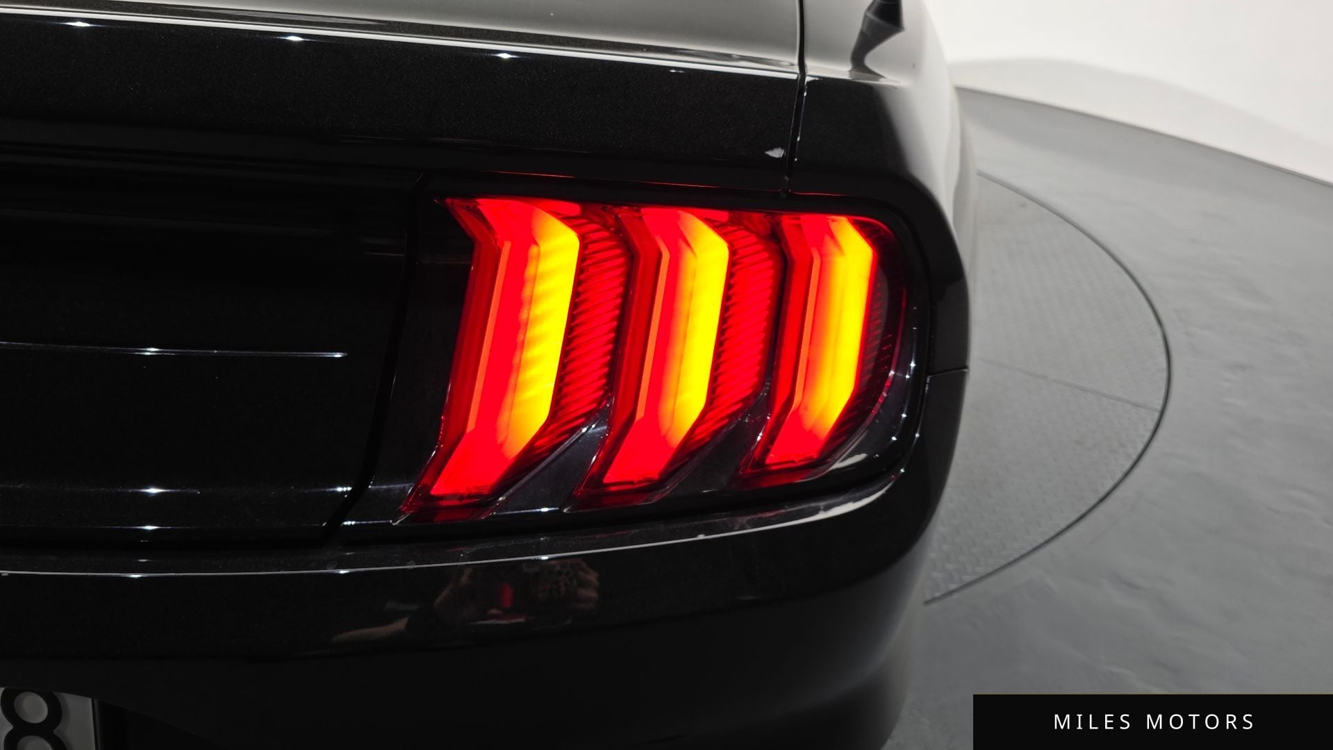 Ford Mustang 2018 — миниатюра 9