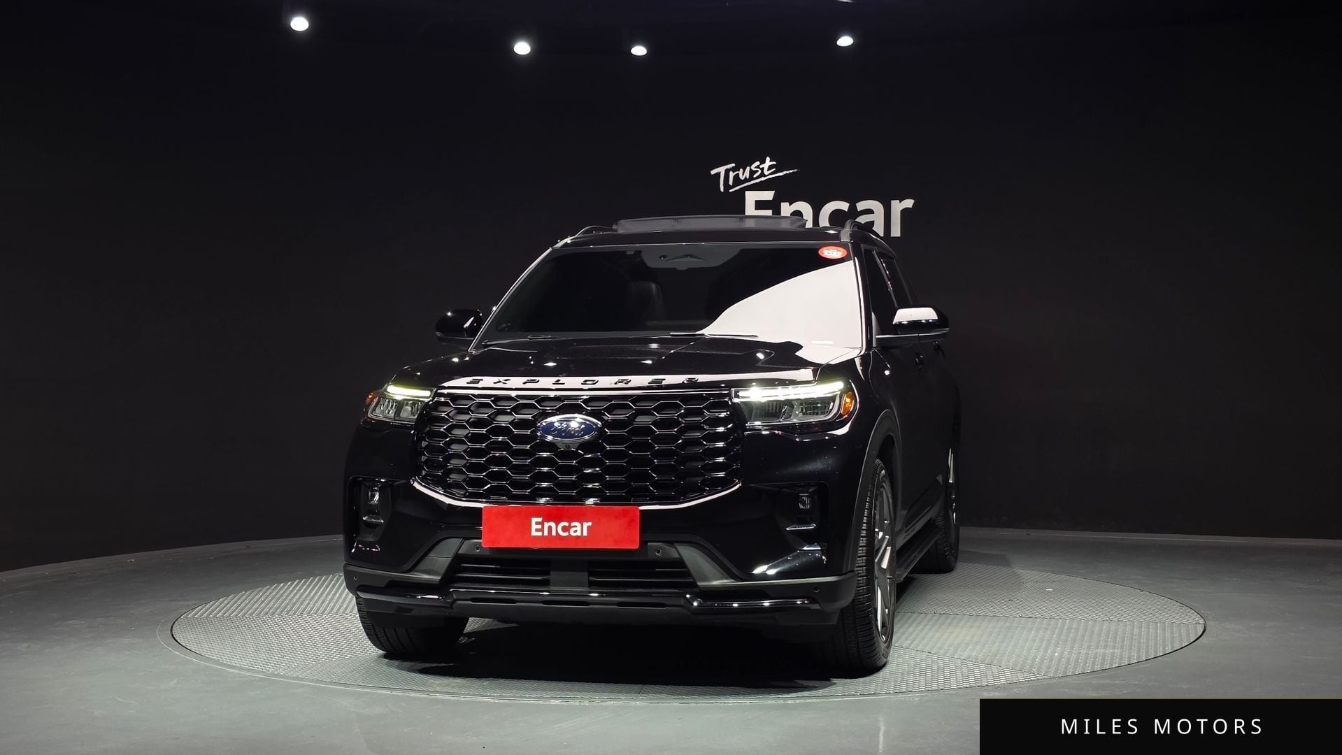 Ford Explorer 2025 — миниатюра 3