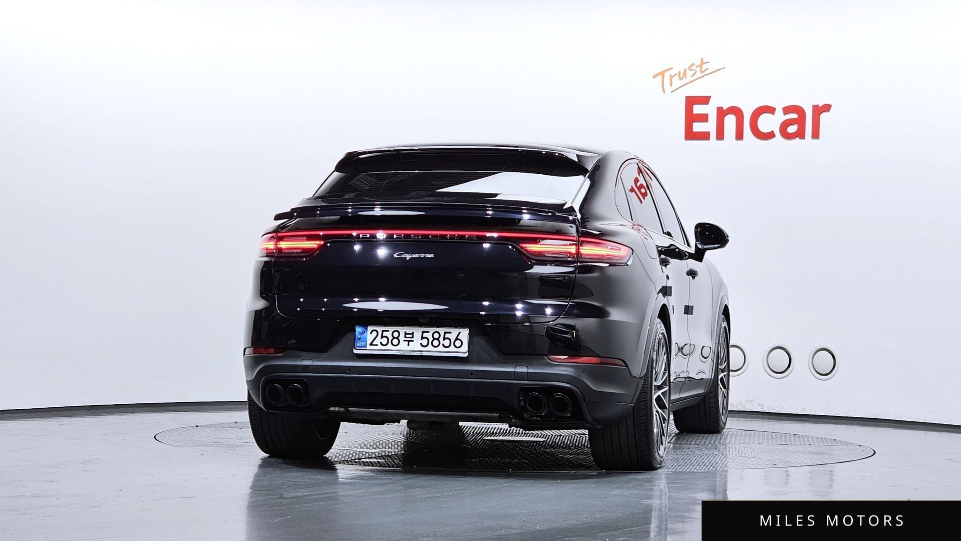 Porsche Cayenne 2021 — миниатюра 4