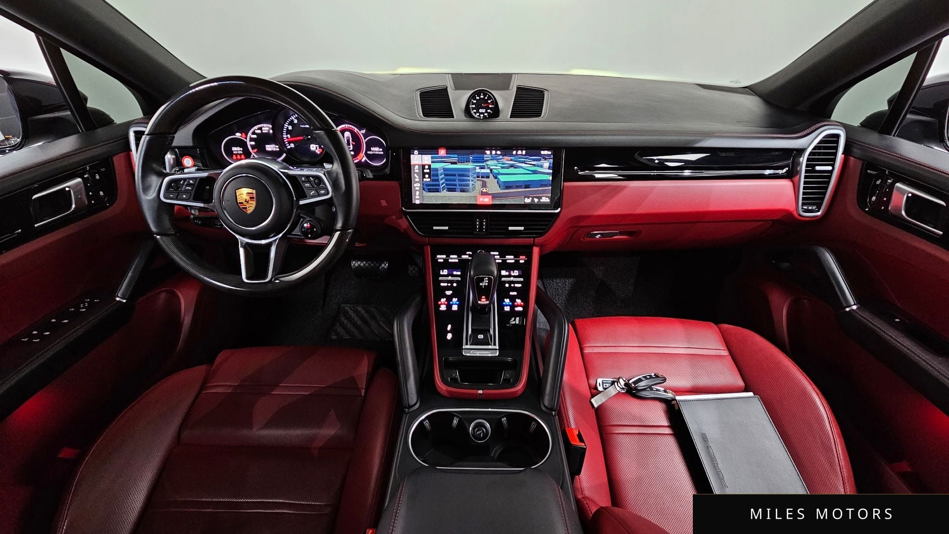 Porsche Cayenne 2021 — миниатюра 10