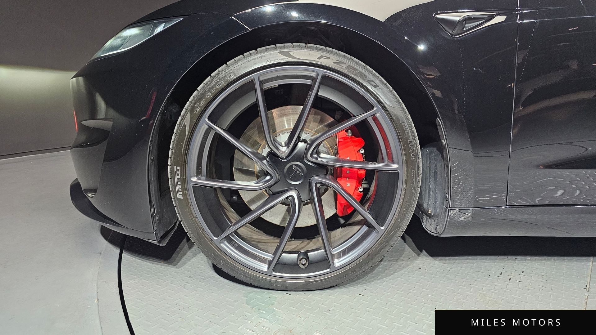 Tesla Model 3 2024 — миниатюра 5