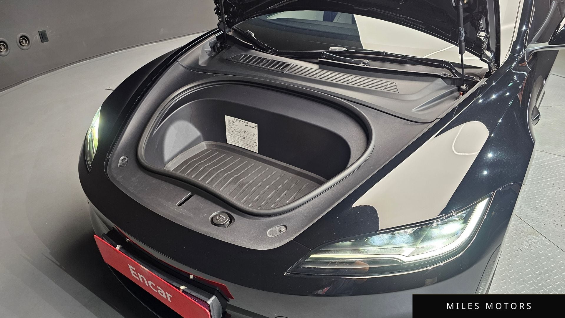 Tesla Model 3 2024 — миниатюра 6