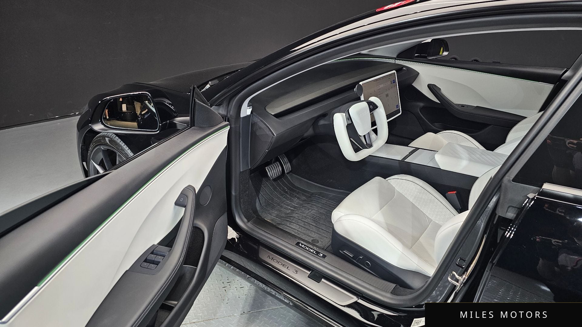 Tesla Model 3 2024 — миниатюра 10