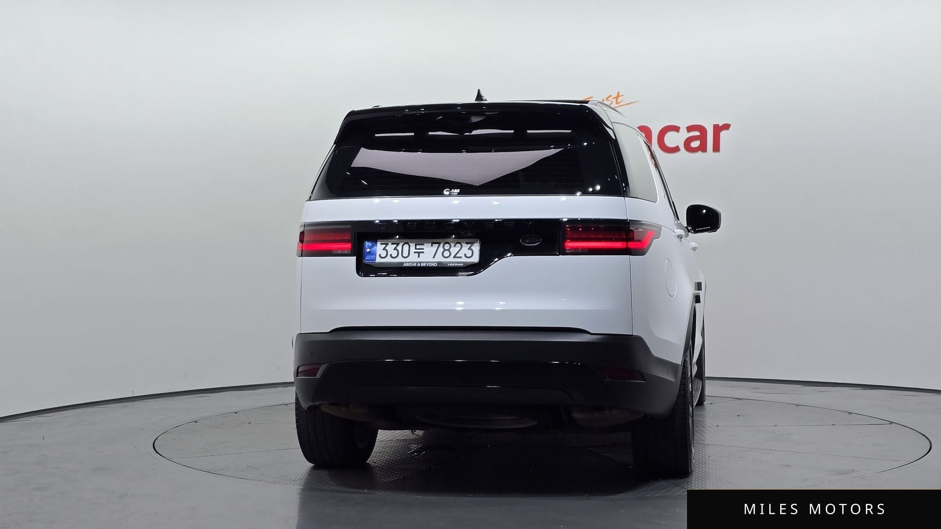 Land Rover Discovery 2023 — миниатюра 4