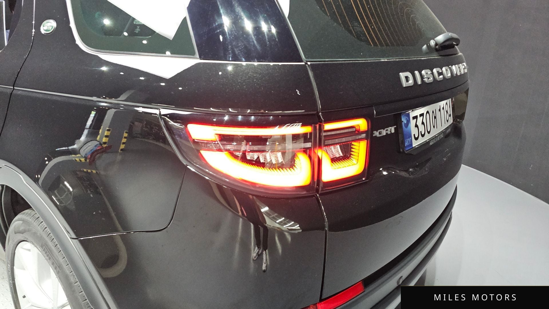 Land Rover Discovery Sport 2023 — миниатюра 9