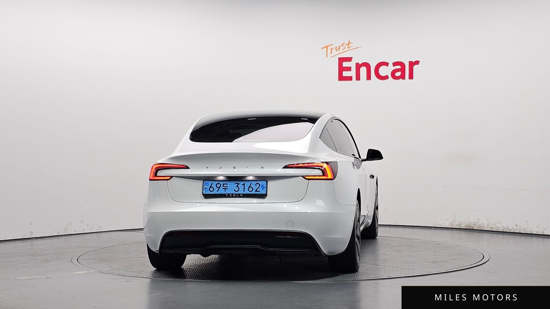 Tesla Model 3 2024 — миниатюра 3