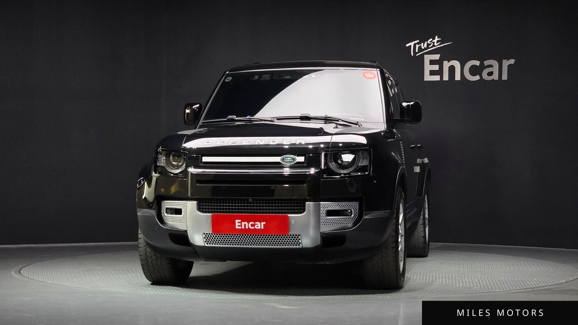 Land Rover Defender 2023 — миниатюра 3