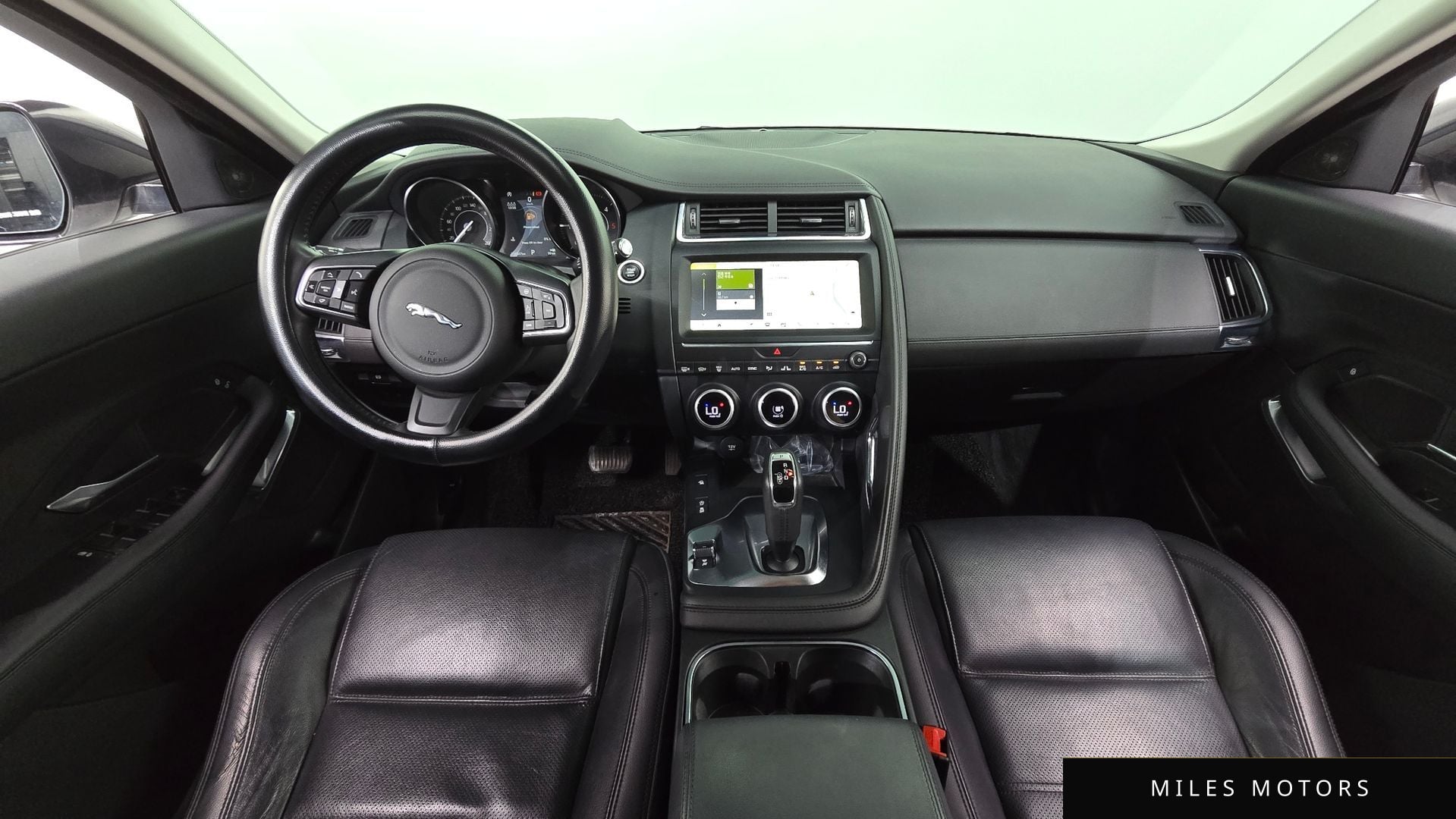 Jaguar E-PACE 2019 — миниатюра 7
